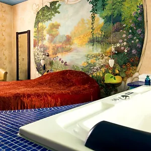https://hotel-de-plataan-delft-centrum.amsterdamhotelsnl.com